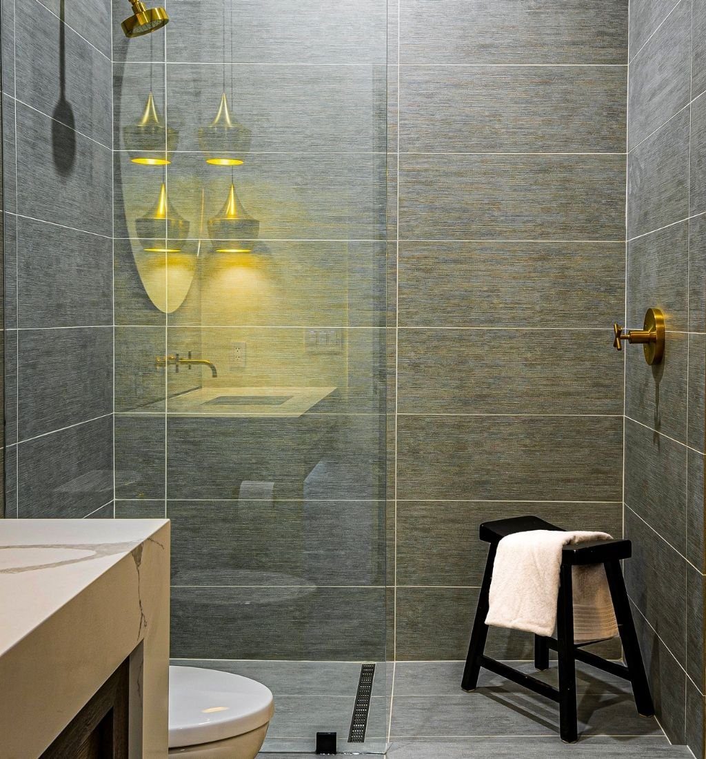 bathroom fitters W4 2HA